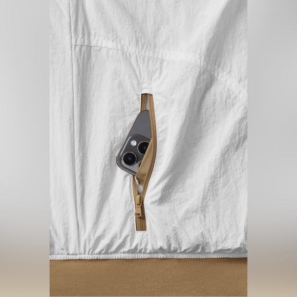 Fabletics NWT The Essential Reversible Fabletics Bomber Jacket Tan/White Medium - Picture 10 of 16